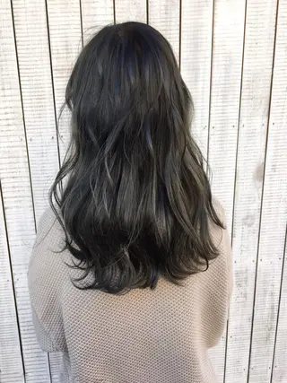 セミロング カラー ケアブリーチ 坪井佑樹のヘアスタイル