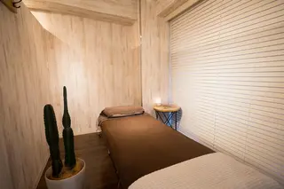 目黒/小顔/骨盤/ 美容鍼/美顔鍼/小林のエステ・リラクイメージ