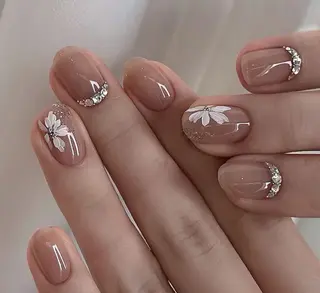 ネイル VIVIAN エイのネイルデザイン