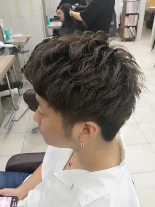 ショート メンズ パーマ 🩶ハイライトカラー 🩶ASH西葛西鈴木のヘアスタイル