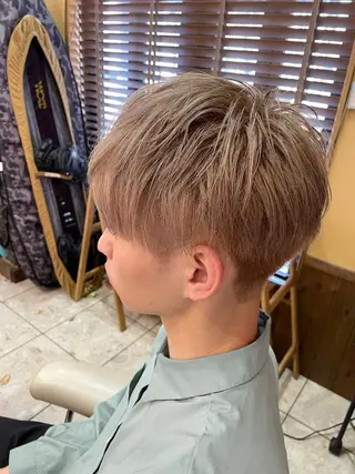 ショート 飯泉/メンズカラー ツイスパ/メッシュのヘアスタイル