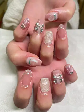 ネイル 楢本 彩耶のネイルデザイン