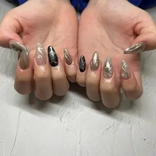 ネイル PEEKABOO京橋 EYE&NAILのマツエク・マツパデザイン