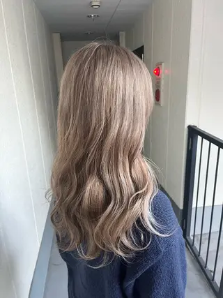 ロング カラー 池田 真衣のヘアスタイル