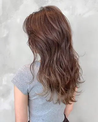 セミロング カラー リピート率No.1✨ ユウキのヘアスタイル