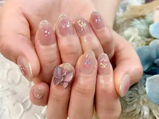 ネイル nailsalon Mirrorのネイルデザイン