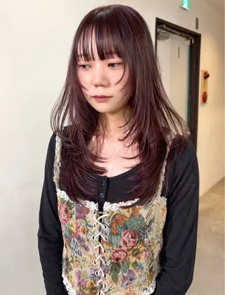 ロング カラー mizuki/ピンク ベージュ.レイヤーのヘアスタイル