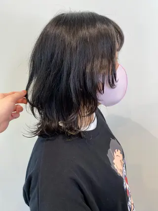 ミディアム 大阪ウルフカット ハッシュカットのヘアスタイル