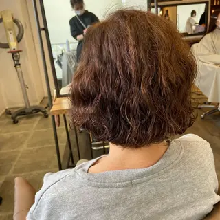 ミディアム カラー 松本 玲菜のヘアスタイル
