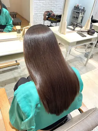 ロング 🌟透け感カラー 髪質改善Ando🌟のヘアスタイル