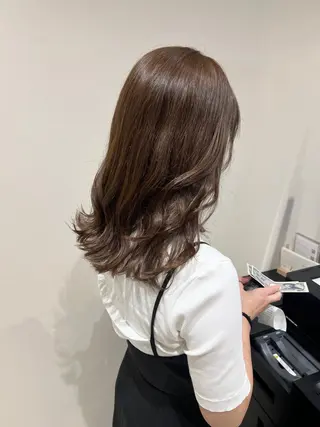 ロング カラー ノイシキ サキのヘアスタイル