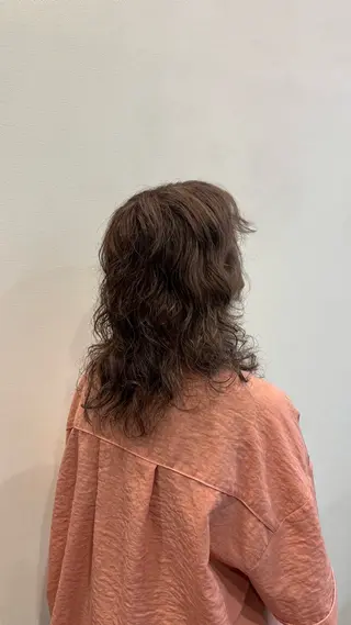 カラー 三澤 杏花のヘアスタイル