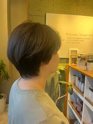 ショート ハラちゃんカット✂︎ 透明感🩵ケアカラーのヘアスタイル