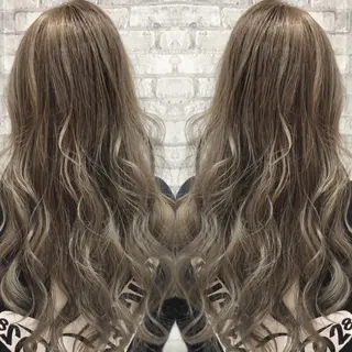 ロング カラー EARTH 越谷店のヘアスタイル