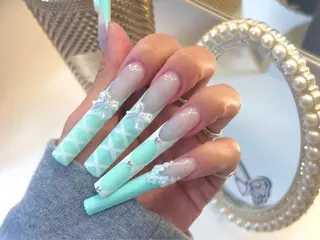 ネイル ONIKA Nail 青山通り店所属・ONIKA Nail 表参道A4徒歩2分のネイルデザイン