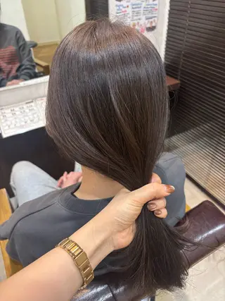 カラー reborn店長 🤍リルのヘアスタイル