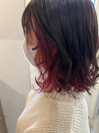 ミディアム カラー 西村 美羽のヘアスタイル