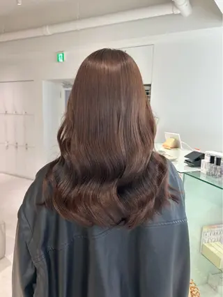 カラー カミヤマ サヤカのヘアスタイル