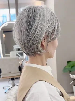 ショート カラー i.+sapporo所属・ショート/レイヤー /札幌/小山内のヘアスタイル