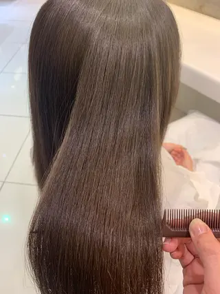 ロング 🤎艶感ベージュ/ ミルクティー🤎のヘアスタイル