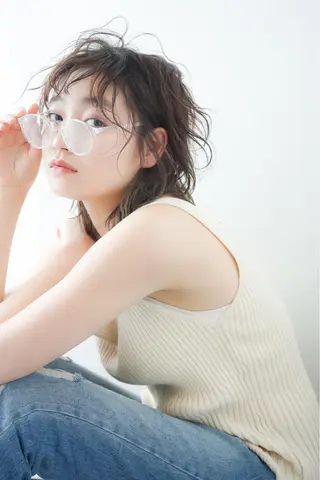 ミディアム Neolive caffのヘアスタイル