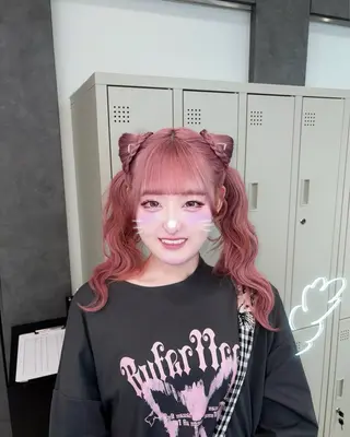 ロング カラー ヘアアレンジ メンズウルフ🐺♡ ブリーチ♡ヘアメ🎀のヘアスタイル