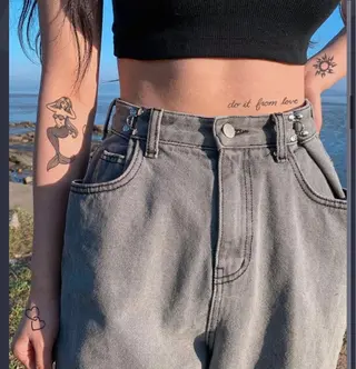 see love gritterのネイルデザイン