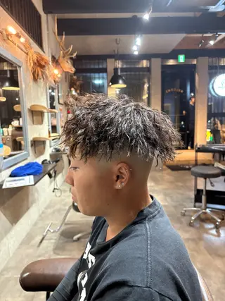 ショート パーマ litbyfifth 末吉海里のヘアスタイル