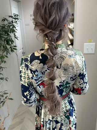 ロング カラー ヘアアレンジ autre所属・大久保 ひでなりのヘアスタイル