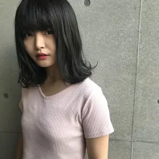 ミディアム カラー ヤスドミ ケイスケのヘアスタイル
