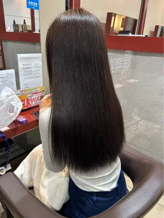 ロング 勝屋 有梨のヘアスタイル