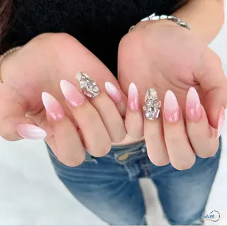 セミロング Erina Sのネイルデザイン