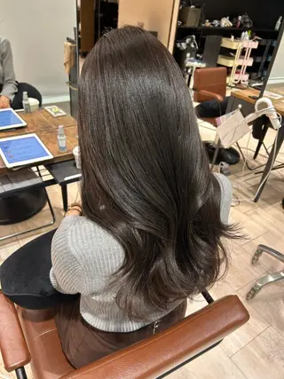 カラー 🎀大竹美侑／顔まわ りカット／レイヤーのヘアスタイル