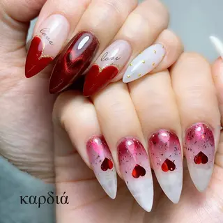 ネイル καρδιά -ｶﾙﾃﾞｨｱ-のネイルデザイン