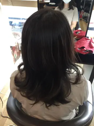 カラー atoll所属・中山 ルミ子のヘアスタイル