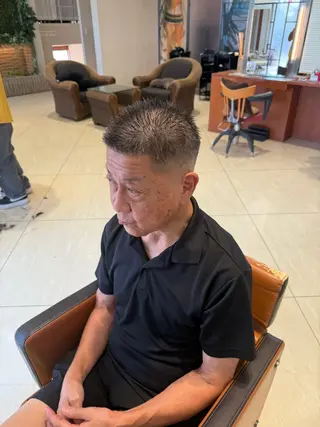 ショート 山中 翔平のヘアスタイル