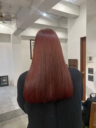 ロング カラー Ami ブリーチ/ハイトーンのヘアスタイル