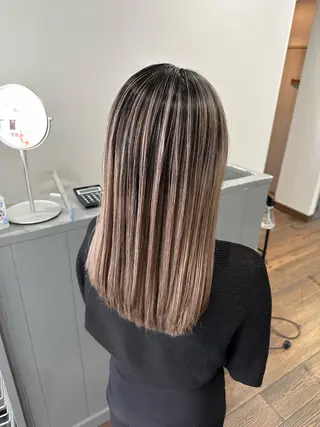 ロング _White広島所属・バレイヤージュ 隅中秀弥のヘアスタイル