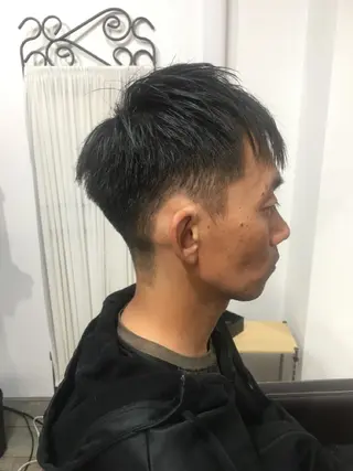 ショート シアーズ所属・松本 祐太のヘアスタイル