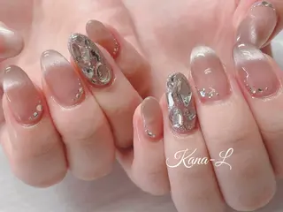 ネイル 芦辺 香奈のネイルデザイン