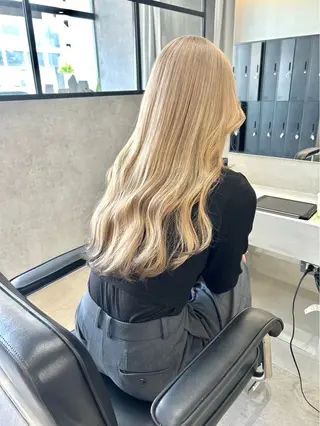 カラー 杉森 蘭琉のヘアスタイル