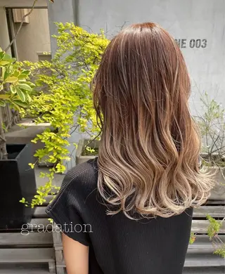 ロング カラー パーマ ヘアアレンジ maho🤍透明感 カラー/顔周りcutのヘアスタイル