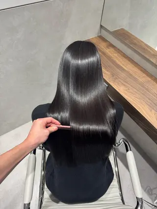 ロング SALOWIN east店6F所属・TAKUMI 【美髪特化】のヘアスタイル