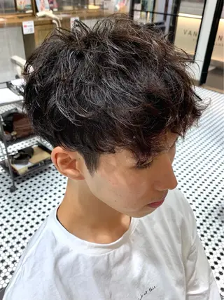 パーマ メンズ レイヤーカット/艶髪 /パーマaikoのヘアスタイル