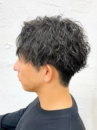 パーマ メンズ 鈴木 裕貴のヘアスタイル