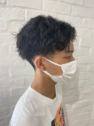 パーマ メンズ 🍀透明感抜群🍀/ ハイトーンカラーのヘアスタイル