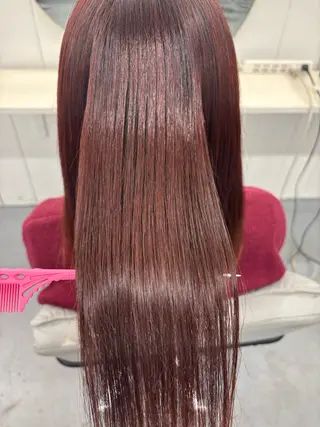 ロング 腰越 麻奈のヘアスタイル