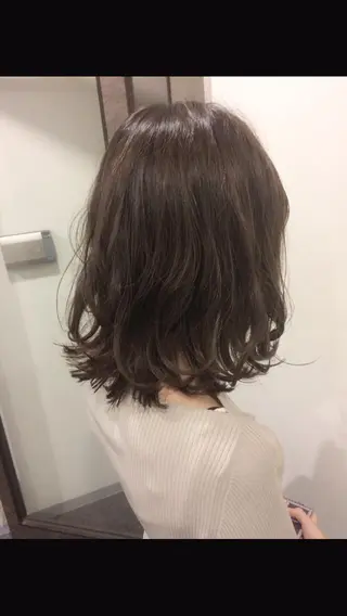 ミディアム カラー パーマ 艶髪/韓国レイヤー イノウエヒロキのヘアスタイル