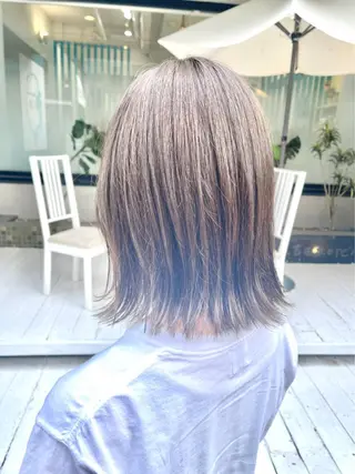 ミディアム 井上 亜海のヘアスタイル