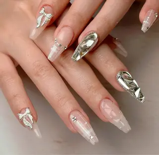 ネイル Lina所属・Hina 池袋 長だしチップ専門店のネイルデザイン